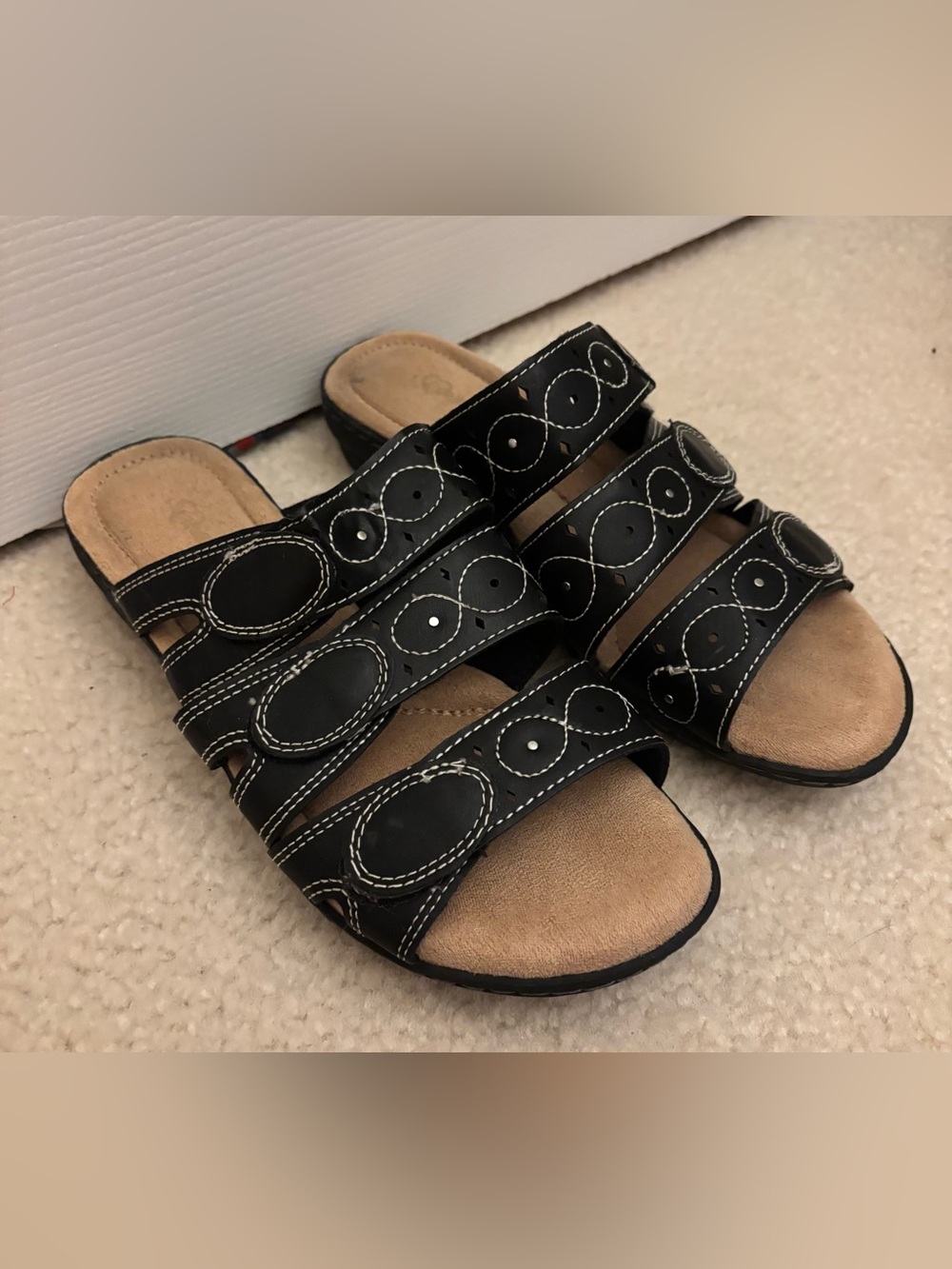 Women's Black Multi-Strap Comfort Slide Sandals with Stitch Detail Size 8